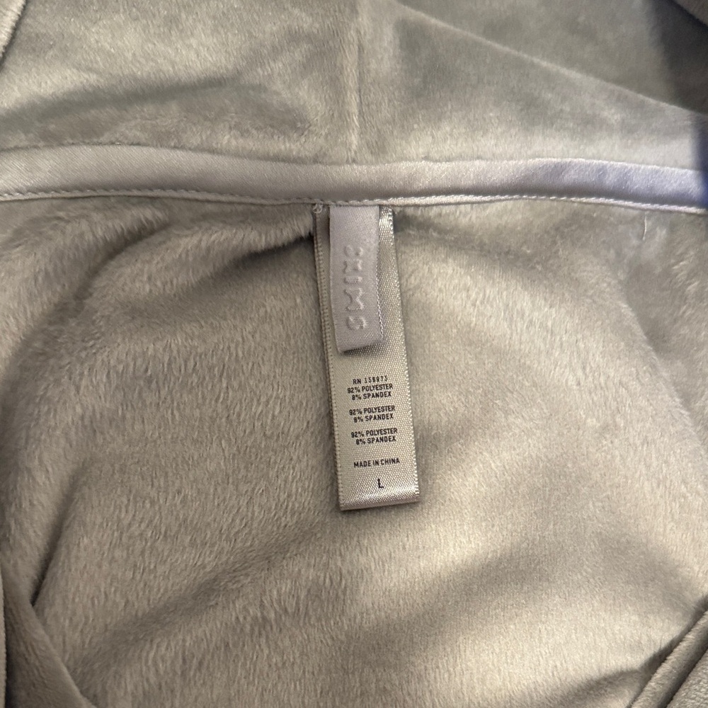 SKIMS Gray Velour Track Pants & Hoodie Set - Picture 2 of 5